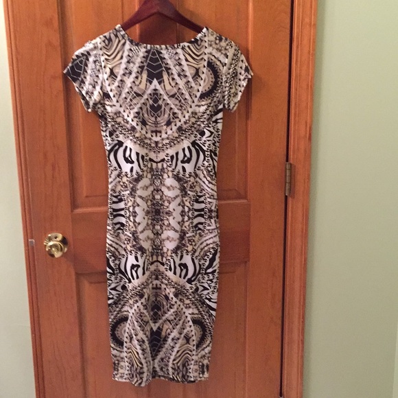 Print dress - Picture 3 of 4